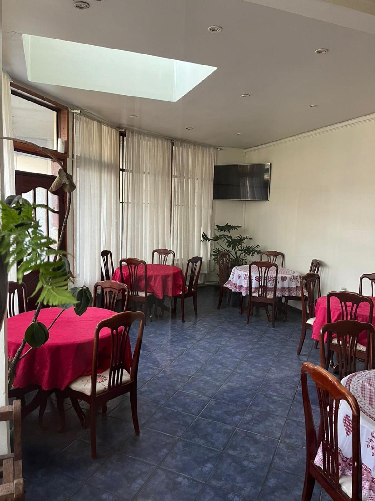 Altos De Miramar Bed & Breakfast Пуерто Монт Екстериор снимка